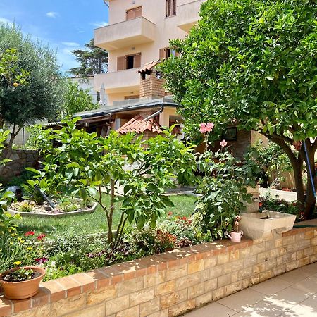 Apartments Leila مالي لوشينغْ المظهر الخارجي الصورة