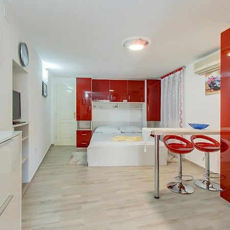Apartments Leila مالي لوشينغْ المظهر الخارجي الصورة