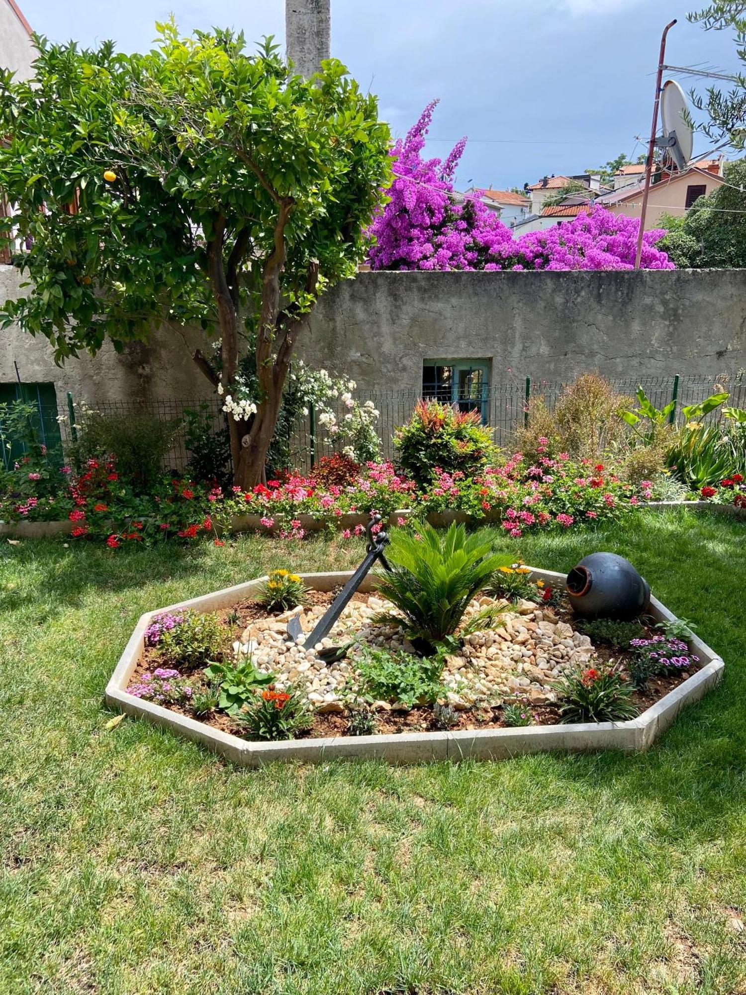 Apartments Leila مالي لوشينغْ المظهر الخارجي الصورة