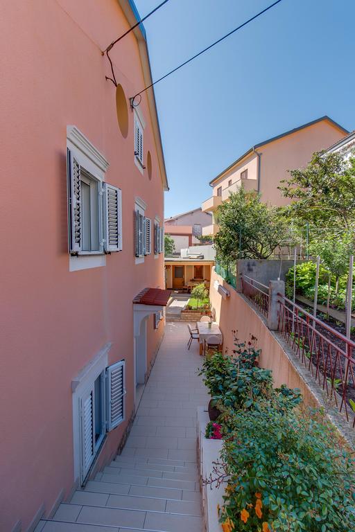 Apartments Leila مالي لوشينغْ المظهر الخارجي الصورة