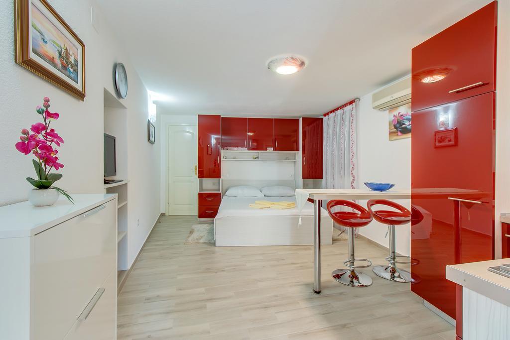 Apartments Leila مالي لوشينغْ المظهر الخارجي الصورة
